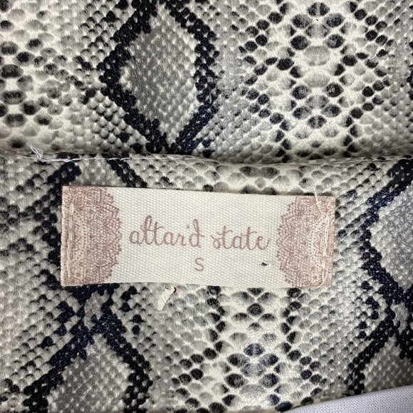 Altar’d State Tan Snake Python Print Faux Leather Mini Skirt NEW S - Picture 4 of 4